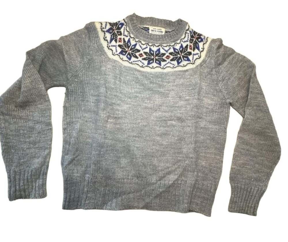Vintage 1970s Gray Snowflake Sweater
